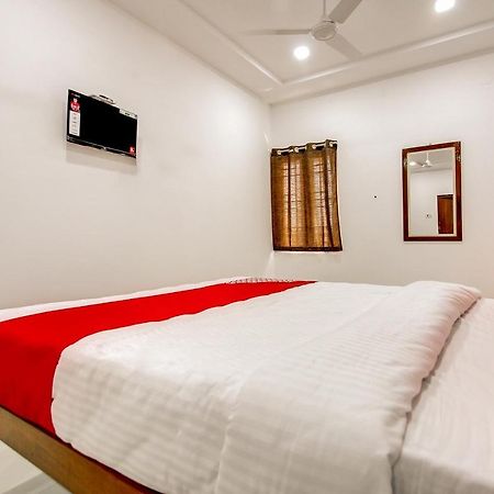 Готель Oyo 69625 Mayuraa Residency Кумбаконам Екстер'єр фото