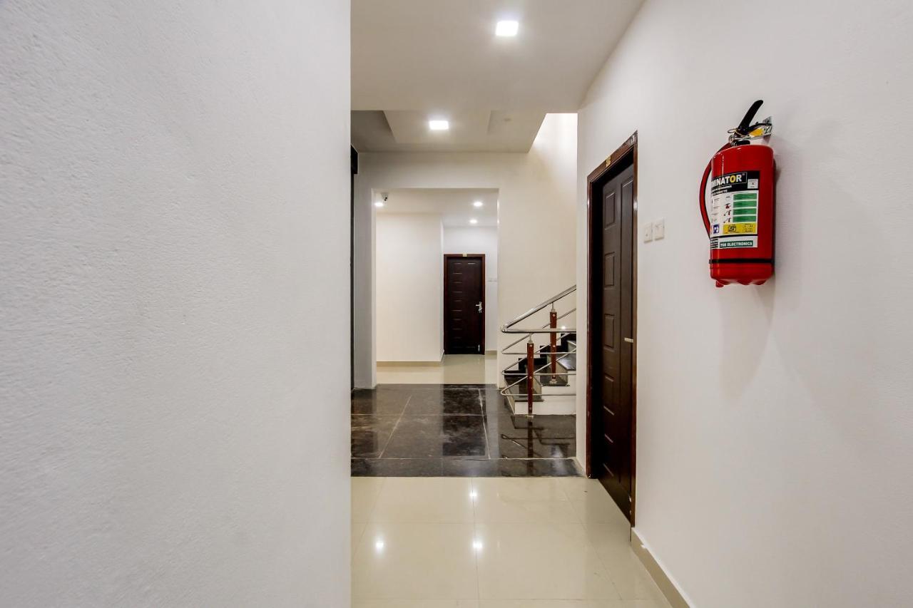 Готель Oyo 69625 Mayuraa Residency Кумбаконам Екстер'єр фото
