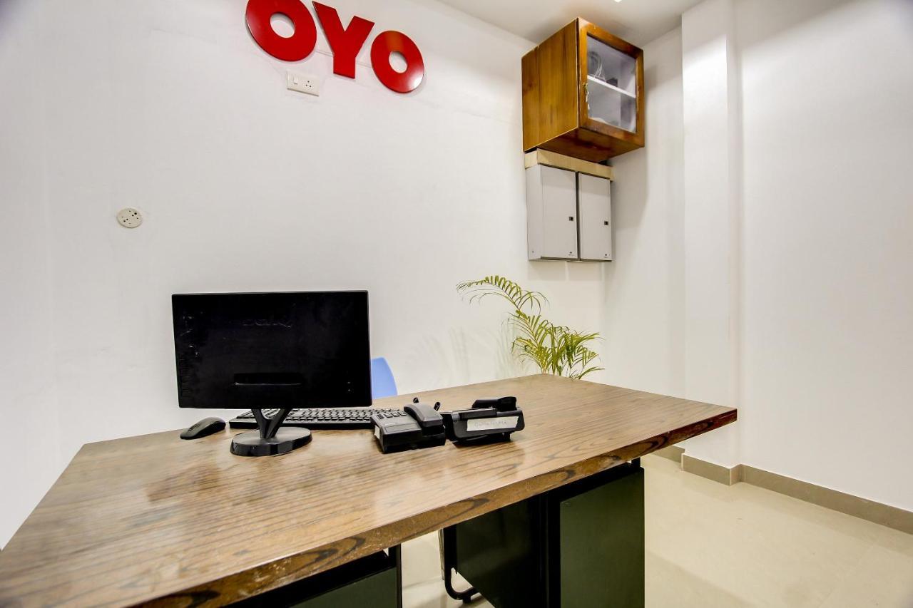 Готель Oyo 69625 Mayuraa Residency Кумбаконам Екстер'єр фото