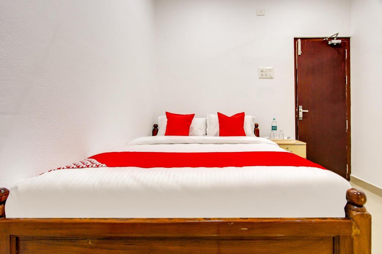 Готель Oyo 69625 Mayuraa Residency Кумбаконам Екстер'єр фото
